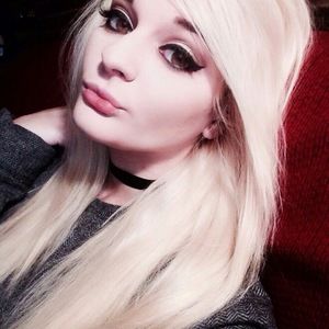 Meet your Posher, Heleana